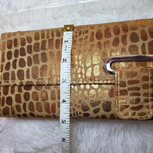 52 eyeshadow,6 blushes,and 8 lipsticks,2colored lipliners, and3 eyeshadowbrushes - Picture 5 of 8